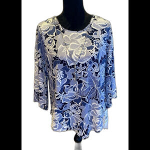 Alfred Dunner Blouse NEW Top Blue & White Pattern size Medium 3/4 Sleeve Dressy